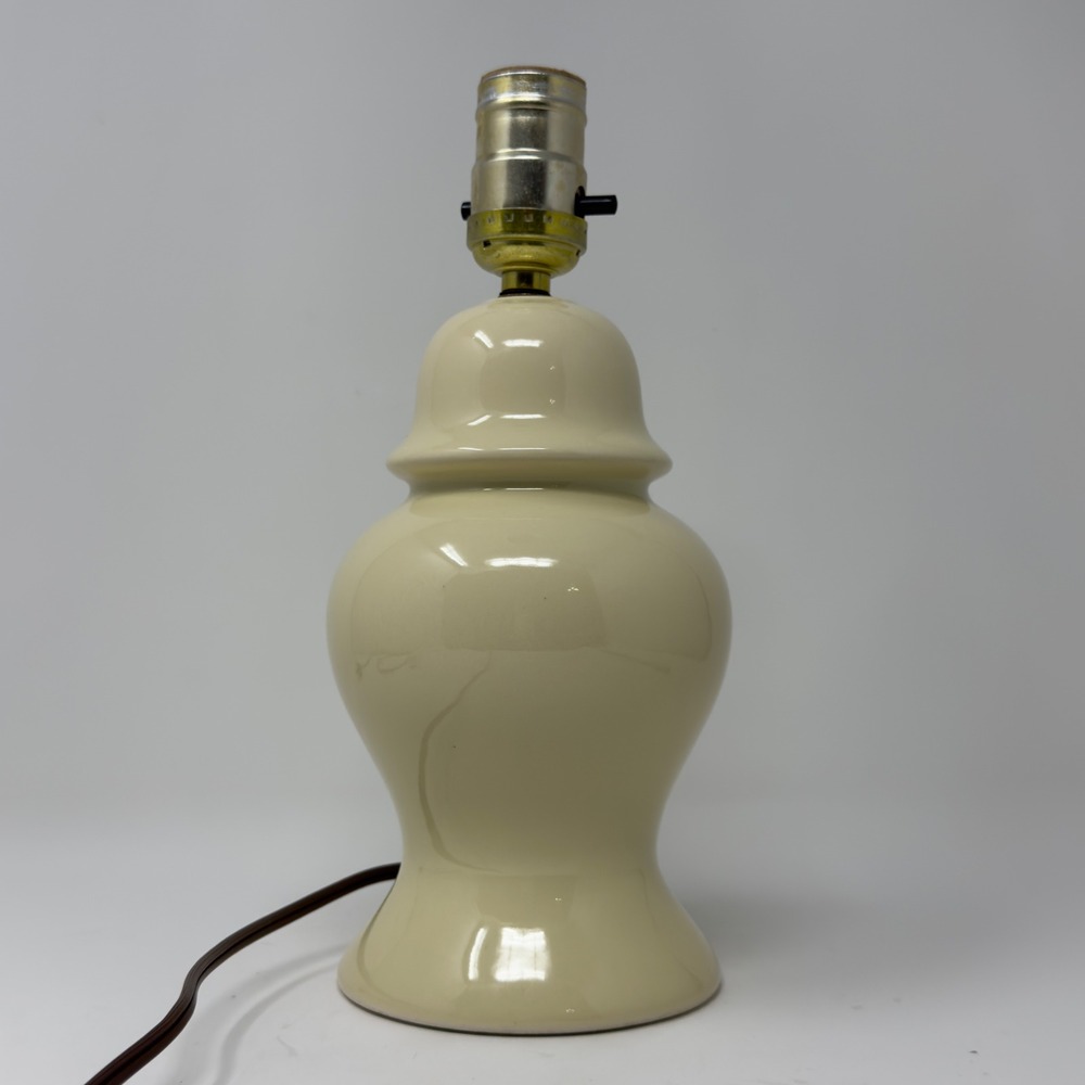 Vintage Ivory Ceramic Ginger Jar Table Lamp